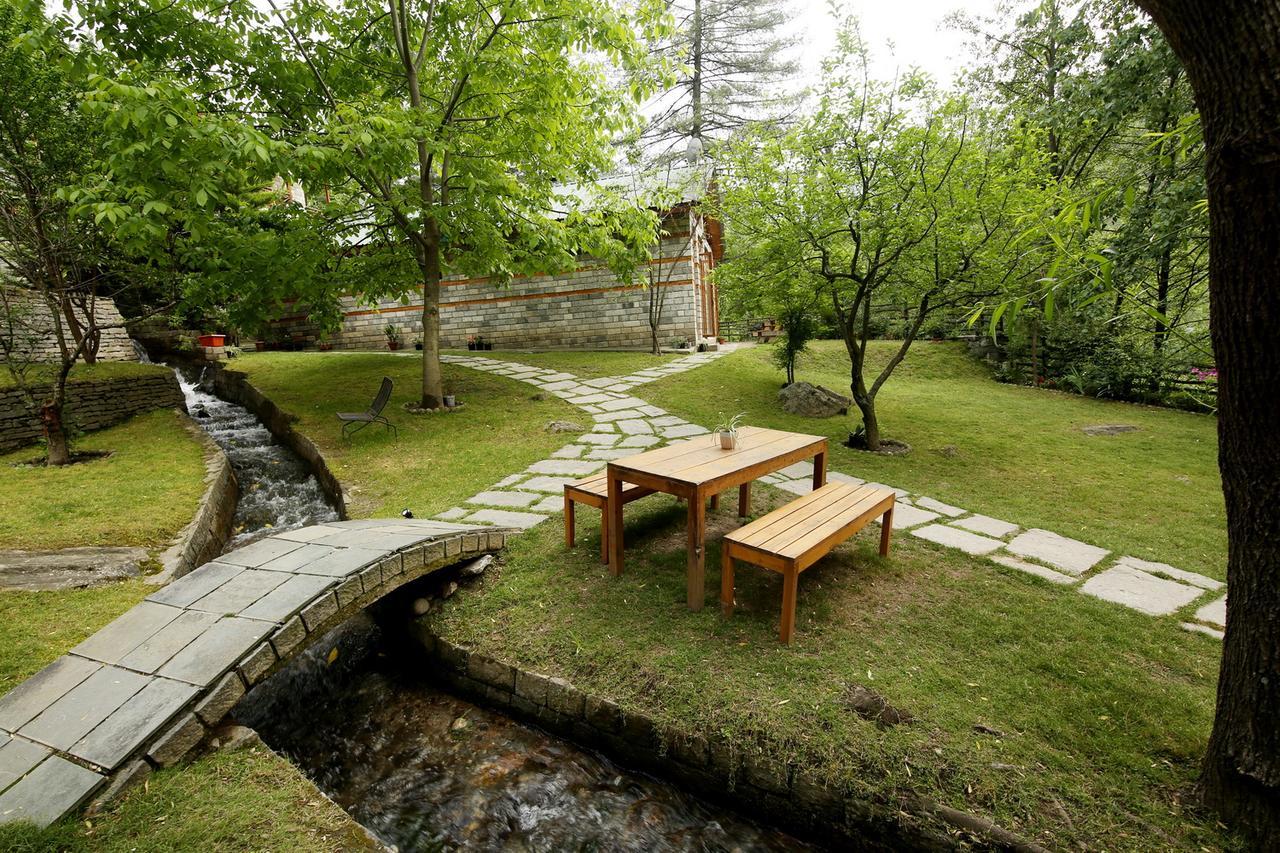 Zone Connect By The Park, Manali Hotel Exterior photo